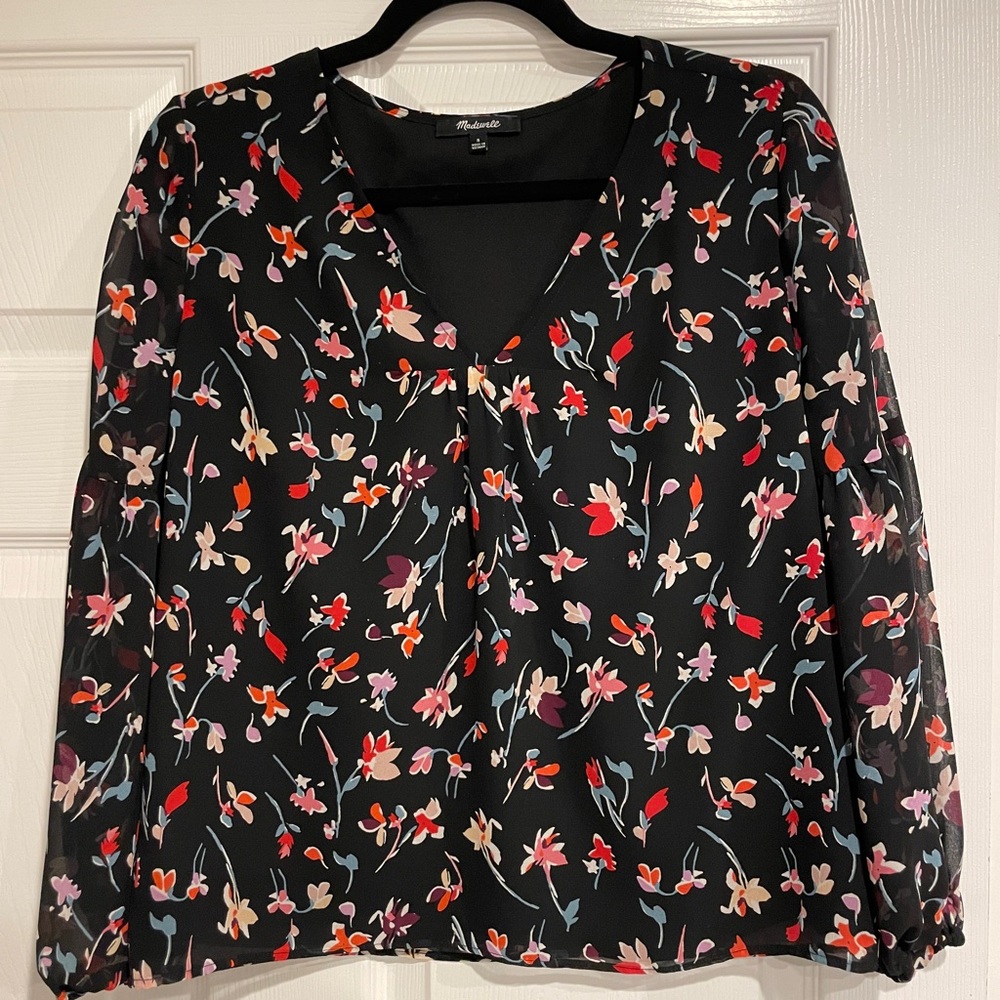 *NWOT* MADEWELL Shirred-Sleeve V- Neck Blouse - Picture 3 of 6
